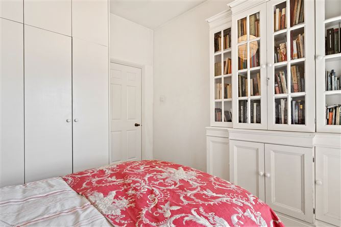 https://photos-a.propertyimages.ie/media/0/1/7/4997710/f6345890-b3c6-4b41-bbba-36c6c942df8f_l.png