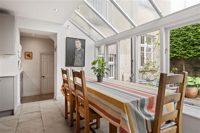 https://photos-a.propertyimages.ie/media/0/1/7/4997710/f6345890-b3c6-4b41-bbba-36c6c942df8f_l.png