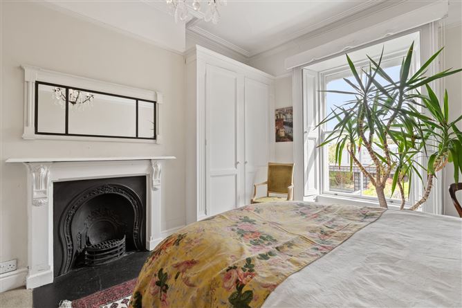 https://photos-a.propertyimages.ie/media/0/1/7/4997710/f6345890-b3c6-4b41-bbba-36c6c942df8f_l.png