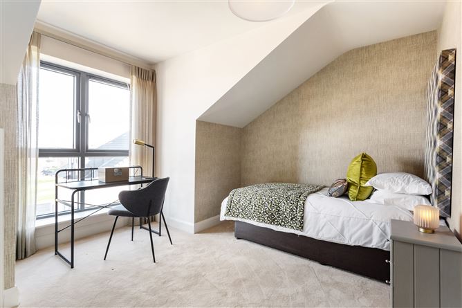 Avondale, Sandyford Village, Sandyford, Dublin 18