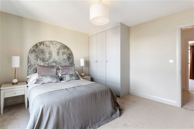 Avondale, Sandyford Village, Sandyford, Dublin 18