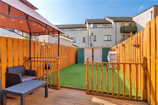 6 The Paddocks Place, Lucan, Co. Dublin