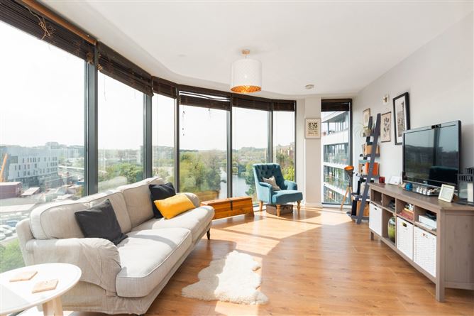57 Longmeadows, Conyngham Road, Islandbridge, Dublin 8.
