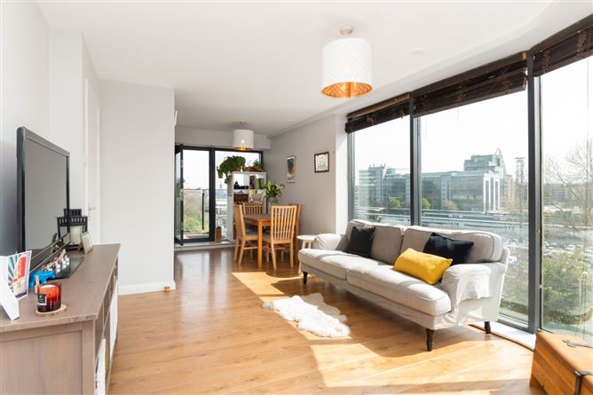 57 Longmeadows, Conyngham Road, Islandbridge, Dublin 8.