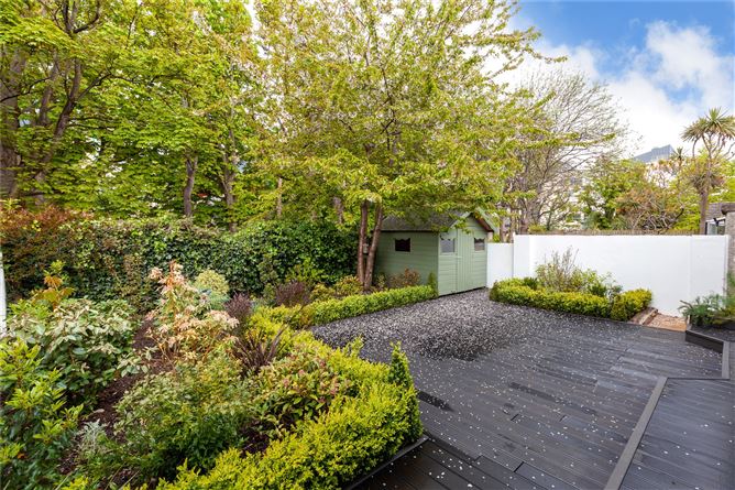 37 Laurleen, Stillorgan, Co. Dublin