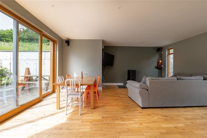 Grange Upper, Ratheniska, Stradbally, Co. Laois