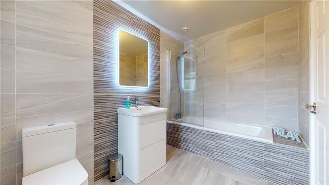 15 Pontoon Drive, Pontoon Road, Castlebar, Co. Mayo