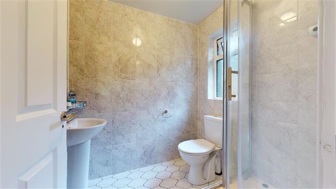 15 Pontoon Drive, Pontoon Road, Castlebar, Co. Mayo