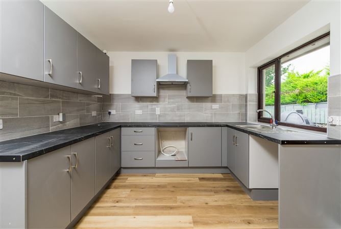 6 Brookvale Avenue, Roscommon Town, Co. Roscommon