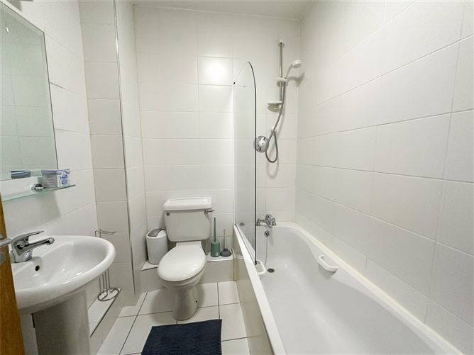 59 Baily Point, Upper Salthill, Galway.