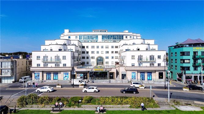 59 Baily Point, Upper Salthill, Galway.