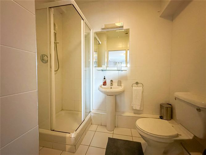 59 Baily Point, Upper Salthill, Galway.