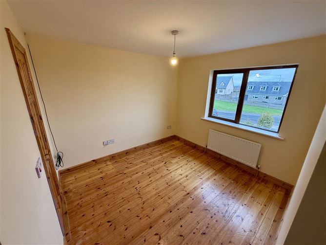 6 Carrowmore Drive, Knock, County Mayo