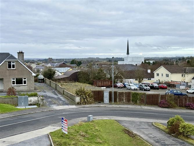 6 Carrowmore Drive, Knock, County Mayo