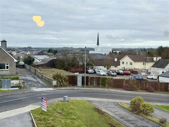 6 Carrowmore Drive, Knock, County Mayo