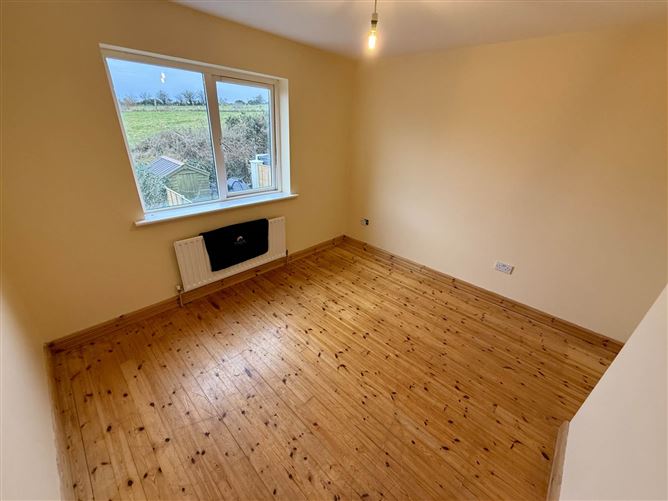 6 Carrowmore Drive, Knock, County Mayo