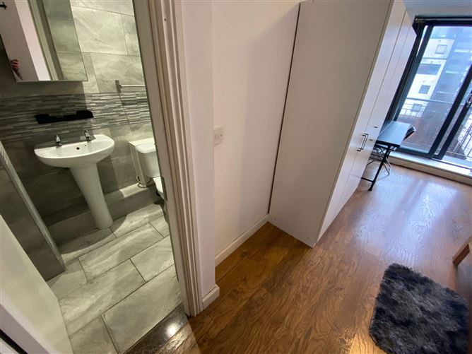 The Forge, Railway Street, Dublin 1 (Room C, Double Room With Ensuite To Rent)