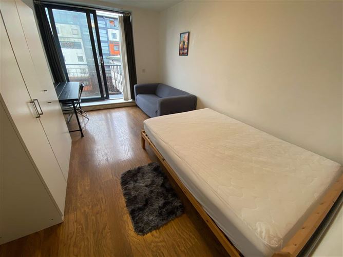 The Forge, Railway Street, Dublin 1 (Room C, Double Room With Ensuite To Rent)