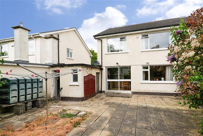 Photo 29 of 32 — 29 Roselawn Road, Castleknock, Dublin 15