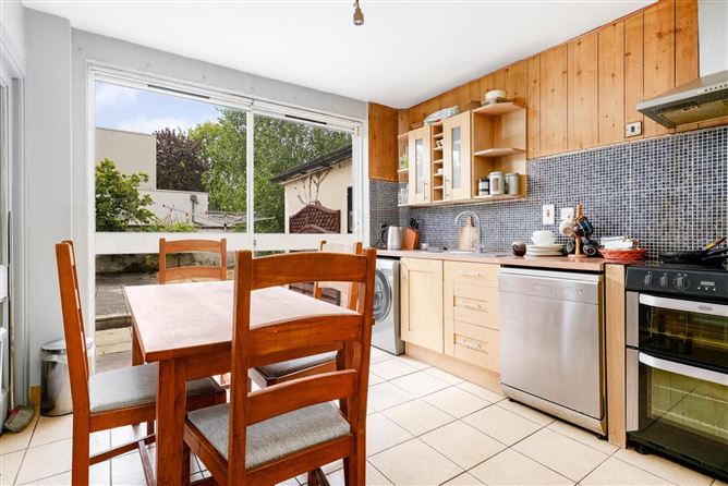 Photo 12 of 32 — 29 Roselawn Road, Castleknock, Dublin 15
