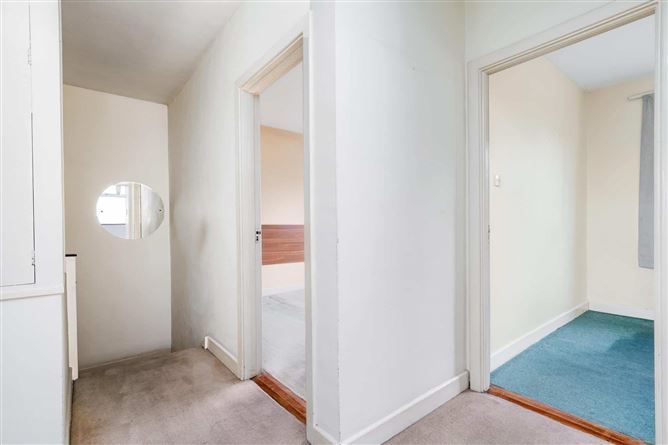 Photo 16 of 32 — 29 Roselawn Road, Castleknock, Dublin 15
