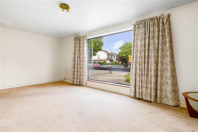 Photo 7 of 32 — 29 Roselawn Road, Castleknock, Dublin 15