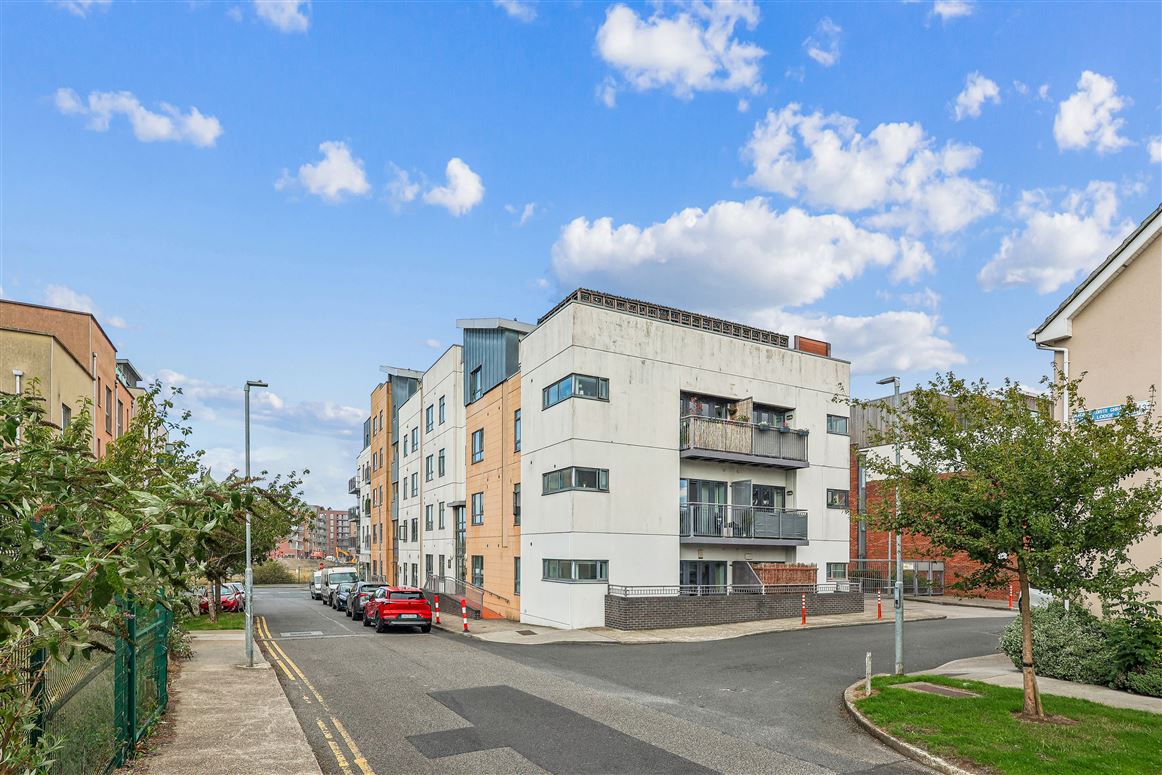 Photo 1 of 25 — Apartment 3, Block 3, Grange Lodge Avenue, Clongriffin, Dublin 13
