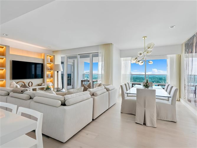 Limestone & Lincoln,Miami,Florida,USA