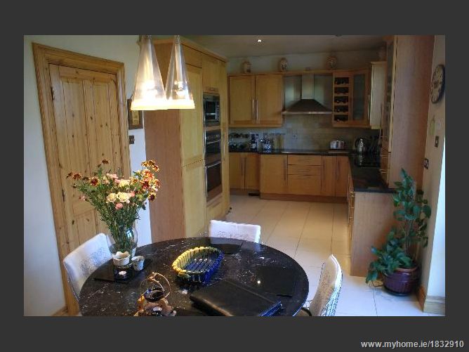 Photo 7 of 23 — 4 Blackwood Lawn, Ongar, Dublin 15