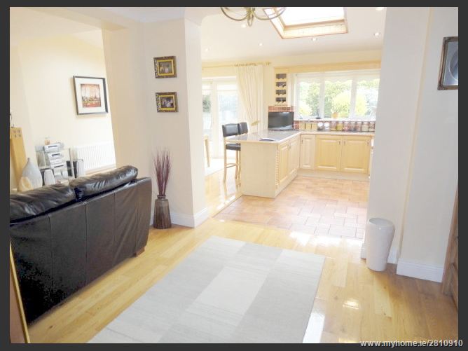 Carpenterstown Road, Castleknock,   Dublin 15