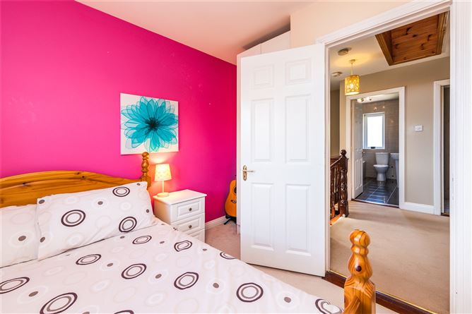14 Esker Grove, Ardkeen Village, Waterford