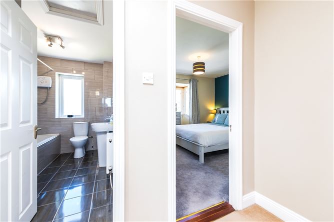 14 Esker Grove, Ardkeen Village, Waterford