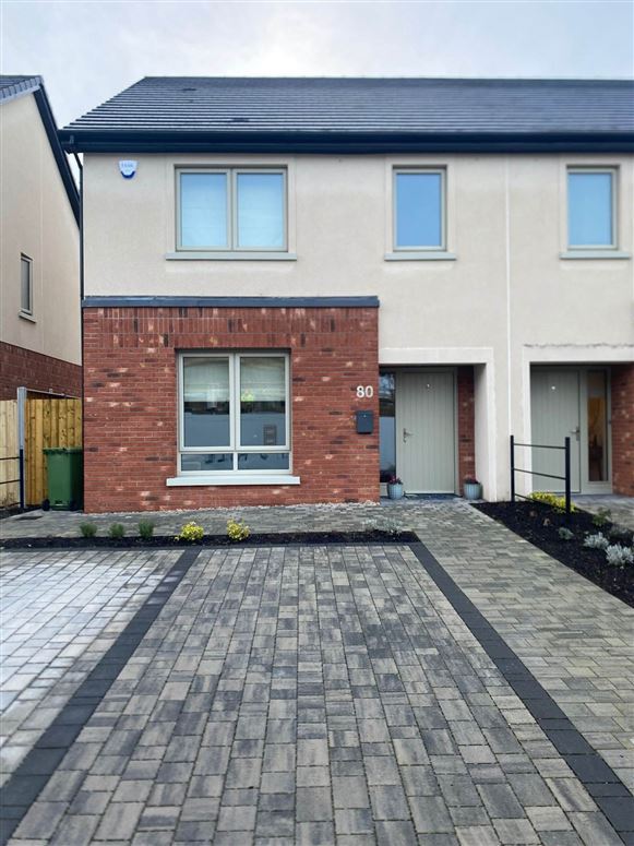 80 Haley`s Hill, Malahide, County Dublin
