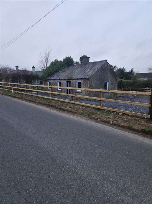 Cottage on c. 0.30 Acre at Carlow Road, Ballylynan, Laois