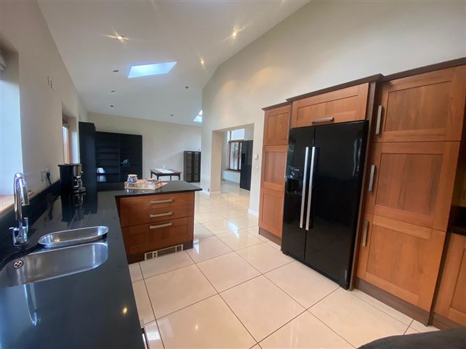 2 Shamrock Villas, Ballymakenny Road, Drogheda, Louth