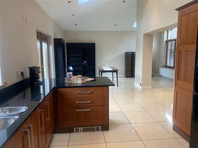 2 Shamrock Villas, Ballymakenny Road, Drogheda, Louth