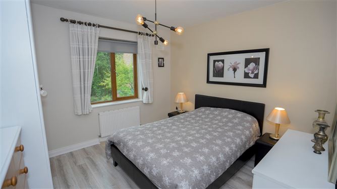 16 Bellingham Green, Main Street, Castlebellingham, Co. Louth