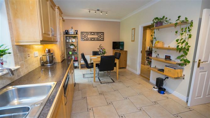 16 Bellingham Green, Main Street, Castlebellingham, Co. Louth