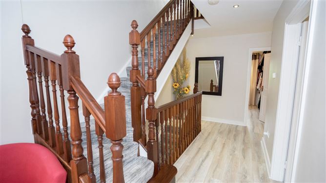 16 Bellingham Green, Main Street, Castlebellingham, Co. Louth