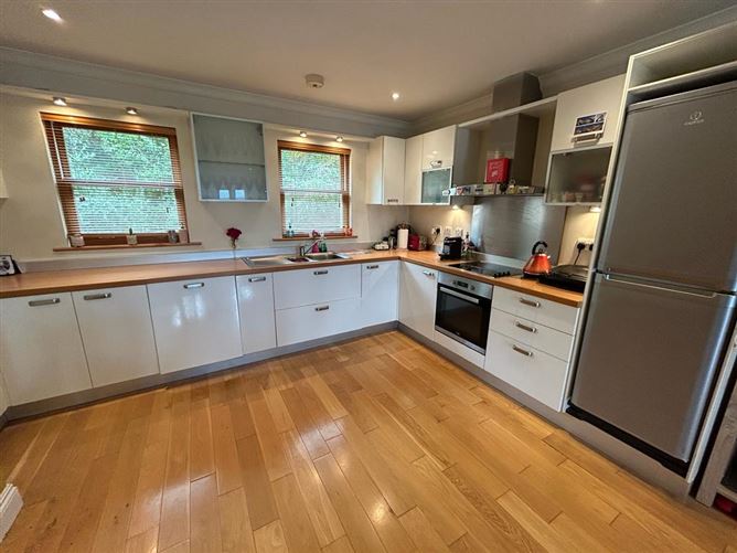 Apartment 4, Estuary Court, Rochestown, Cork