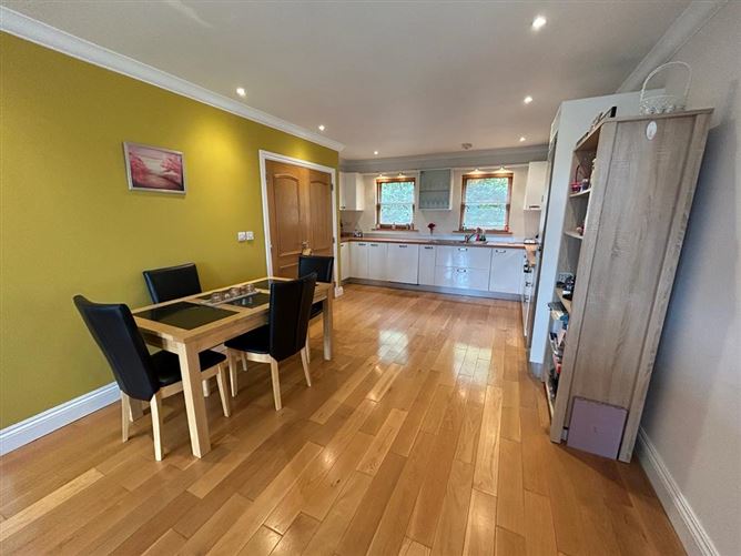 Apartment 4, Estuary Court, Rochestown, Cork