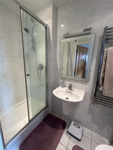 Apartment 4, Estuary Court, Rochestown, Cork