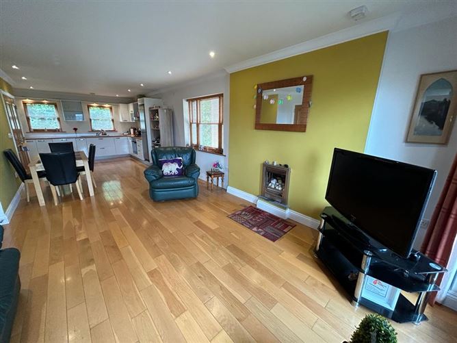 Apartment 4, Estuary Court, Rochestown, Cork