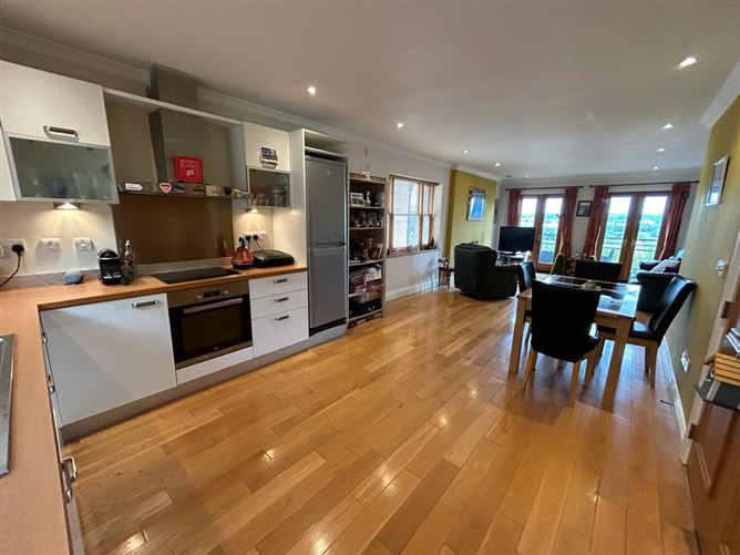 Apartment 4, Estuary Court, Rochestown, Cork