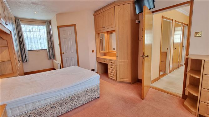 344 Glenview Park, Tallaght,   Dublin 24
