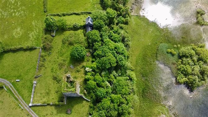 Castle Burke, Castleburke, Clogher, Claremorris, Co. Mayo