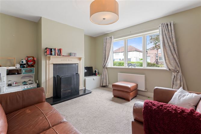 9 Ballinteer Gardens, Ballinteer, Dublin 16