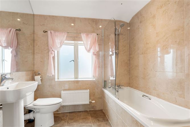 9 Ballinteer Gardens, Ballinteer, Dublin 16