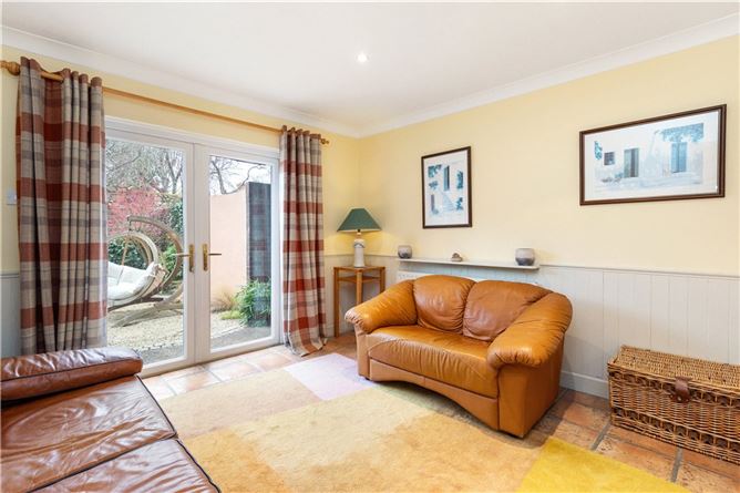 https://photos-a.propertyimages.ie/media/0/2/0/4907020/edb9102e-616b-4508-8641-36771a9b5ada_l.jpg