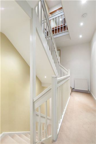 https://photos-a.propertyimages.ie/media/0/2/0/4907020/edb9102e-616b-4508-8641-36771a9b5ada_l.jpg